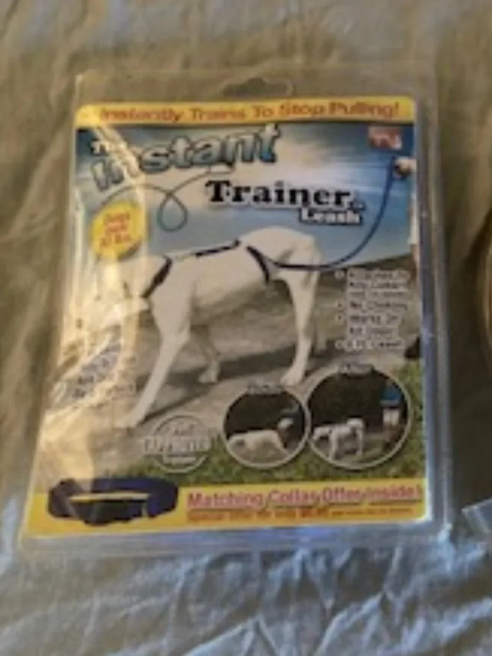 DOG LEASH LOT (1) NO PULL WALKING TRAINING BLUE & (1) NEW RETRACTABLE